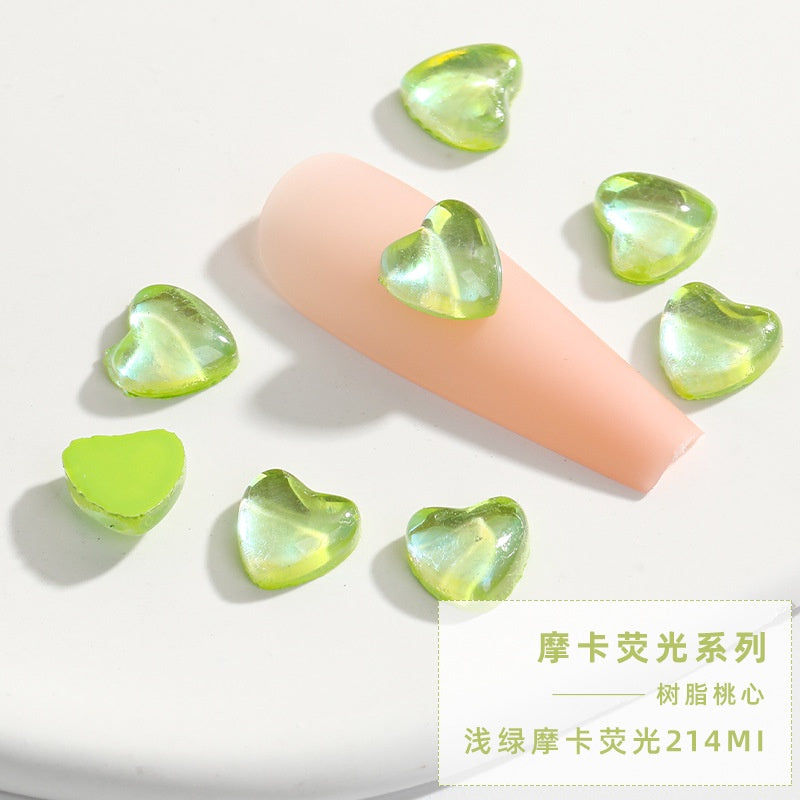 50PCS 4/6/8mm Resin Heart Mocha Fluorescent Nail Nail Patch  Ice Through Love Decoration
