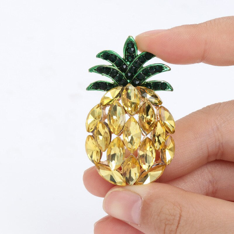 1pcs Vintage luxury yellow pineapple brooch creative design versatile silk scarf brooch