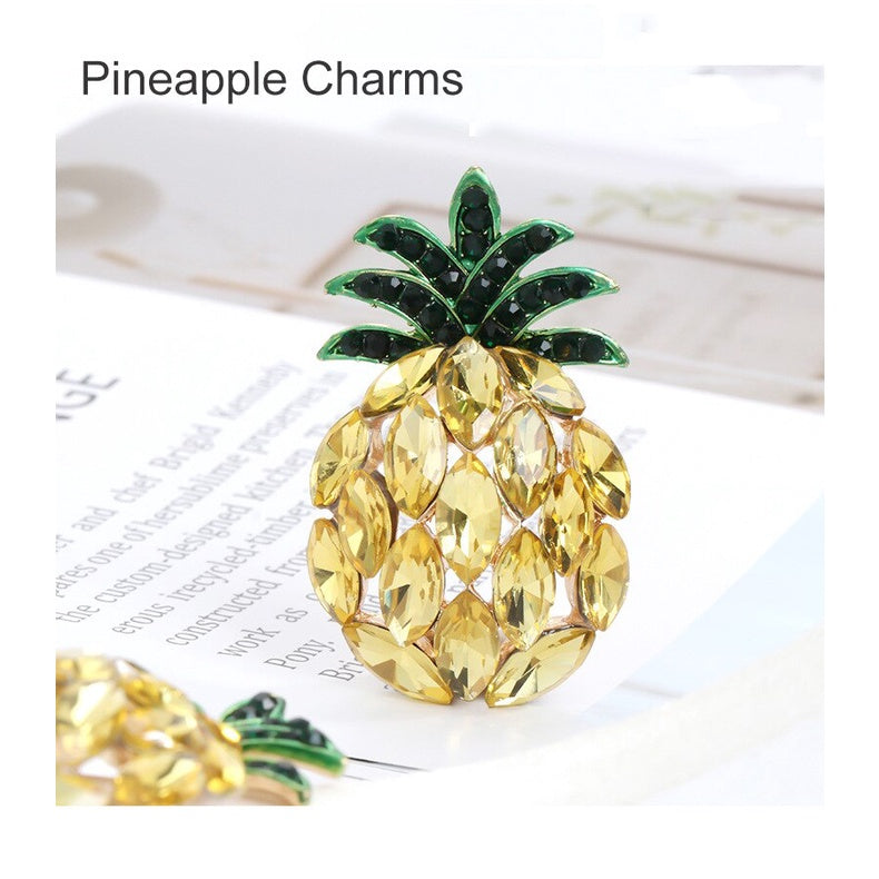 1pcs Vintage luxury yellow pineapple brooch creative design versatile silk scarf brooch