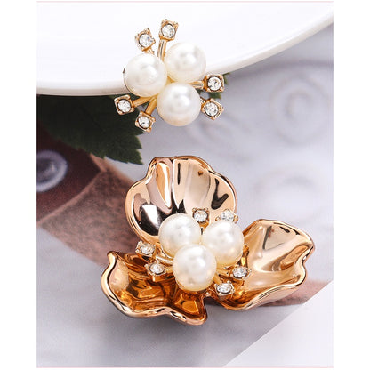 Korean Hair Accessories Female Bride Headdress White Rhinestone Pearl Flowers New Three Pearl Hand Bouquet Diy Hair Accessories Material Spring Pearl Hair Accessories