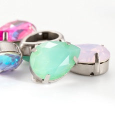 Four-corner claw drilling bracket, rhinestone bottom bracket, hand-sewn material, clothes, bags, shoes, DIY accessories.