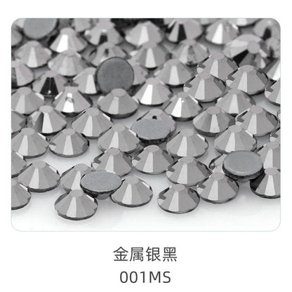 1440W/bag 4mm flat bottom round hot diamond, violent bear mobile phone case decoration, clothing accessories, jewelry accessories DIY handmade materials, glass material flat bottom rhinestone